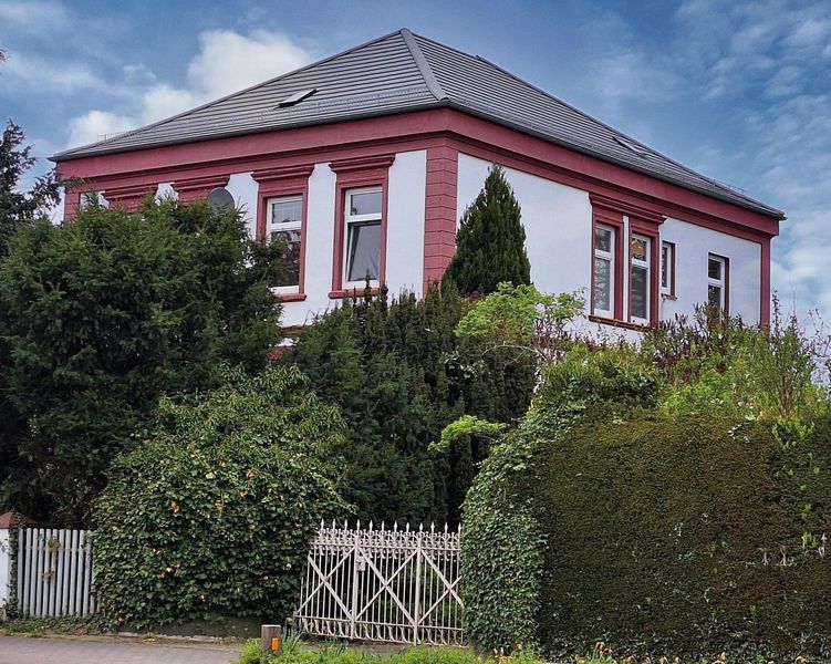 Markante Jugendstil Villa direkt in Jever! Zeitloser Stil - Geschichte - Funktionalität - Preis VB!
